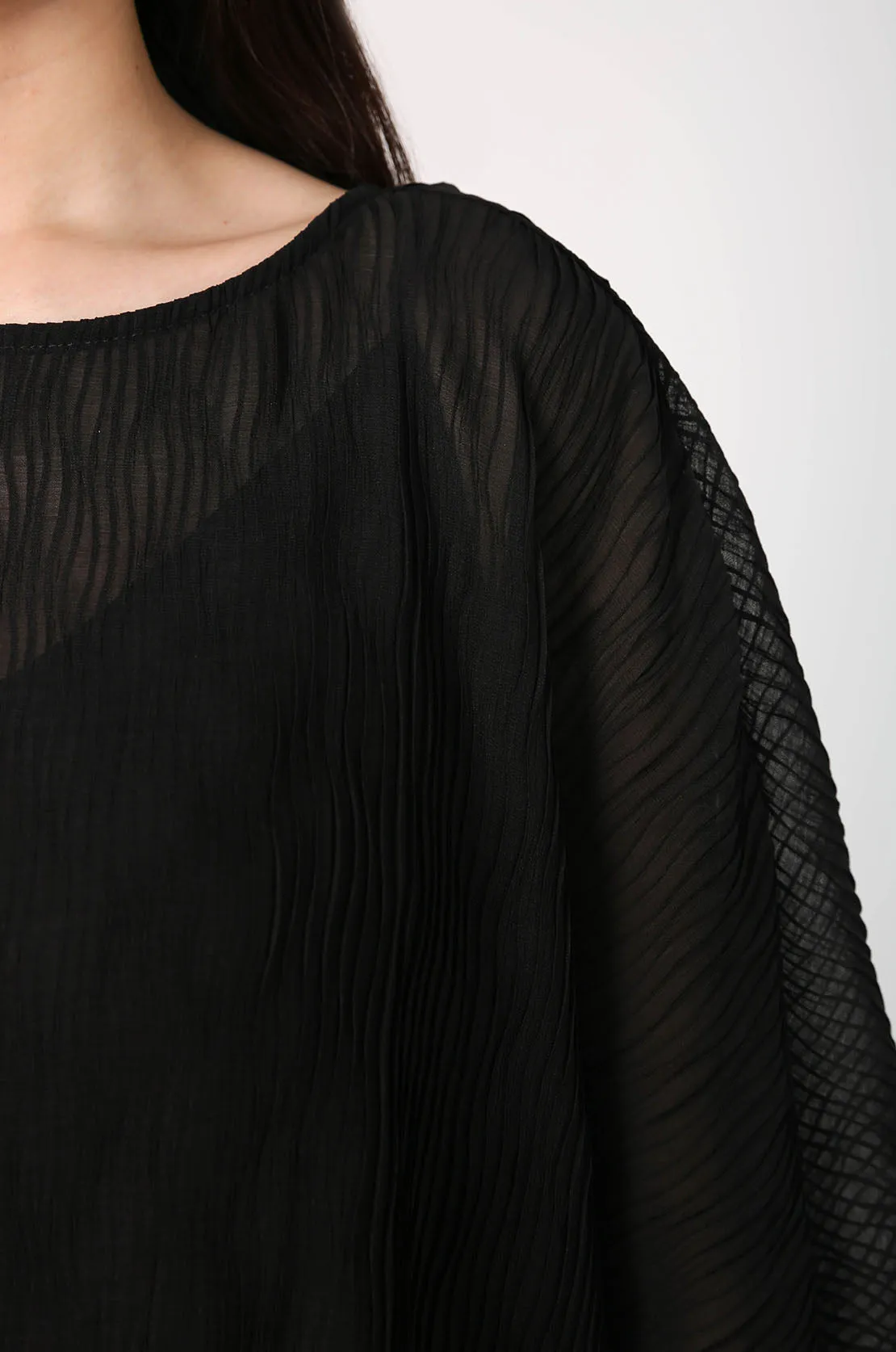 caped layer / black