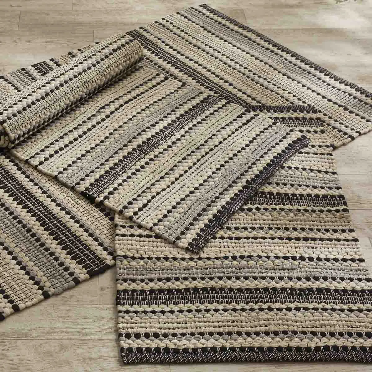 Crossroads Chindi Rag Rugs 2' x 3'