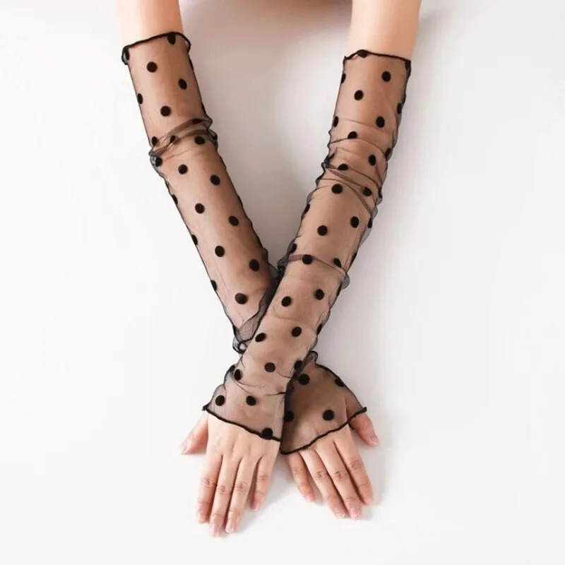 Feminine Vintage Lacey Gloves