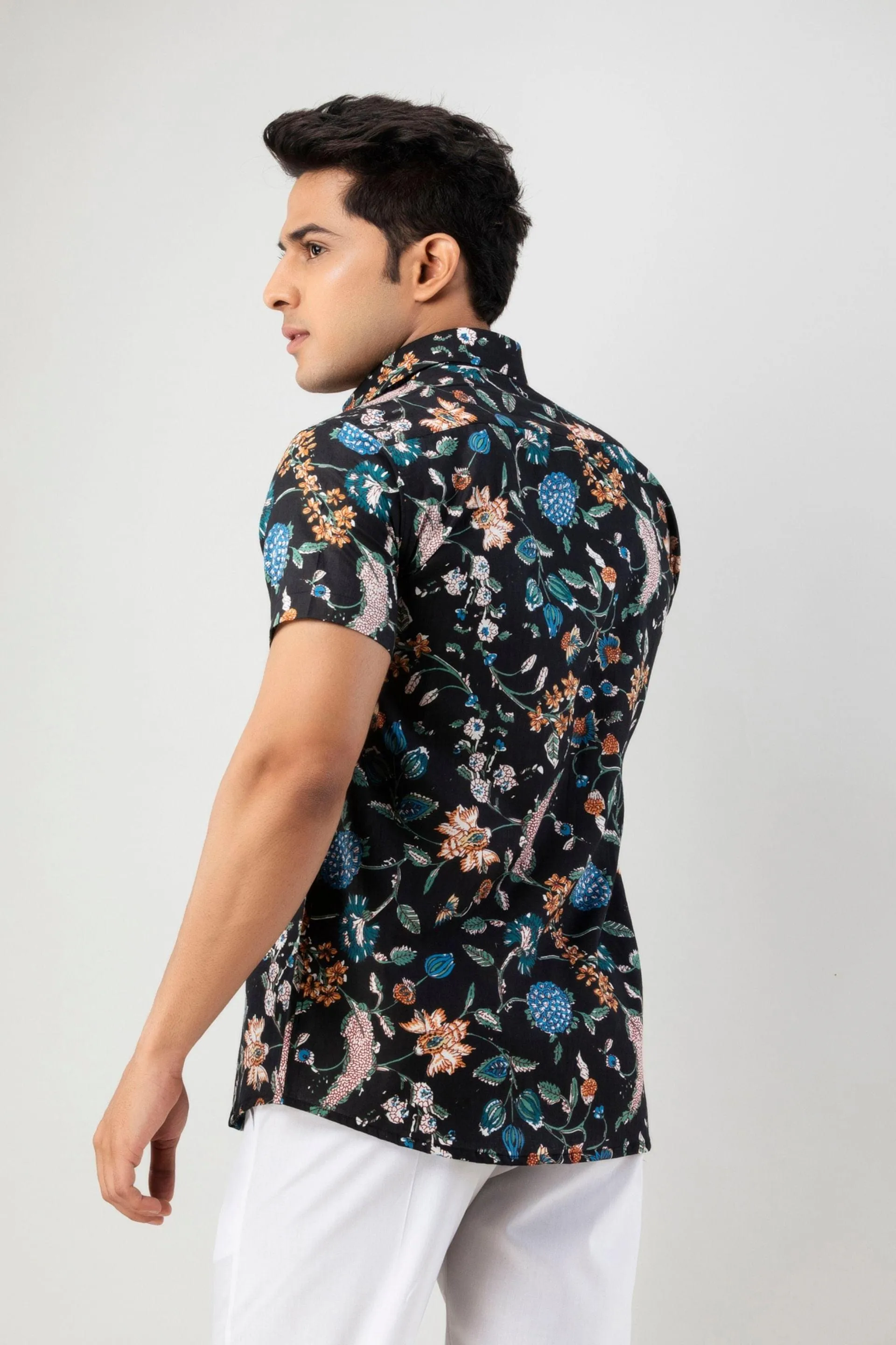 Firangi Yarn Black Chintz Art Printed Cotton Floral Shirt For Men - Half Sleeves, White