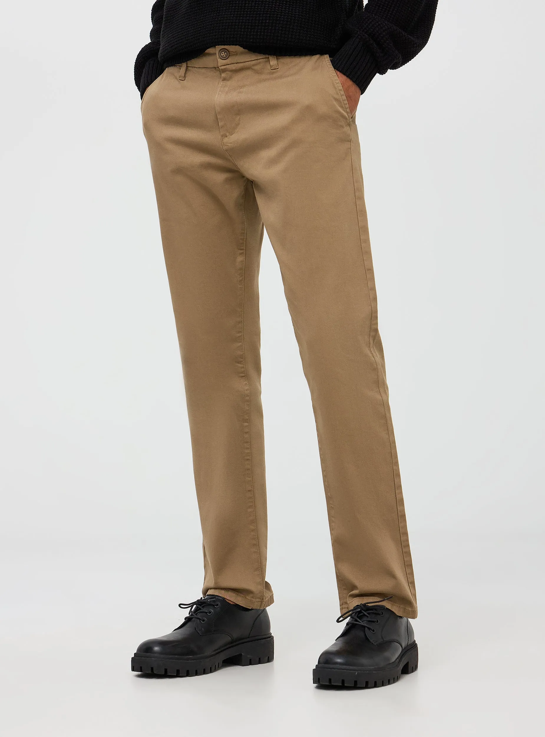 Man Long pants