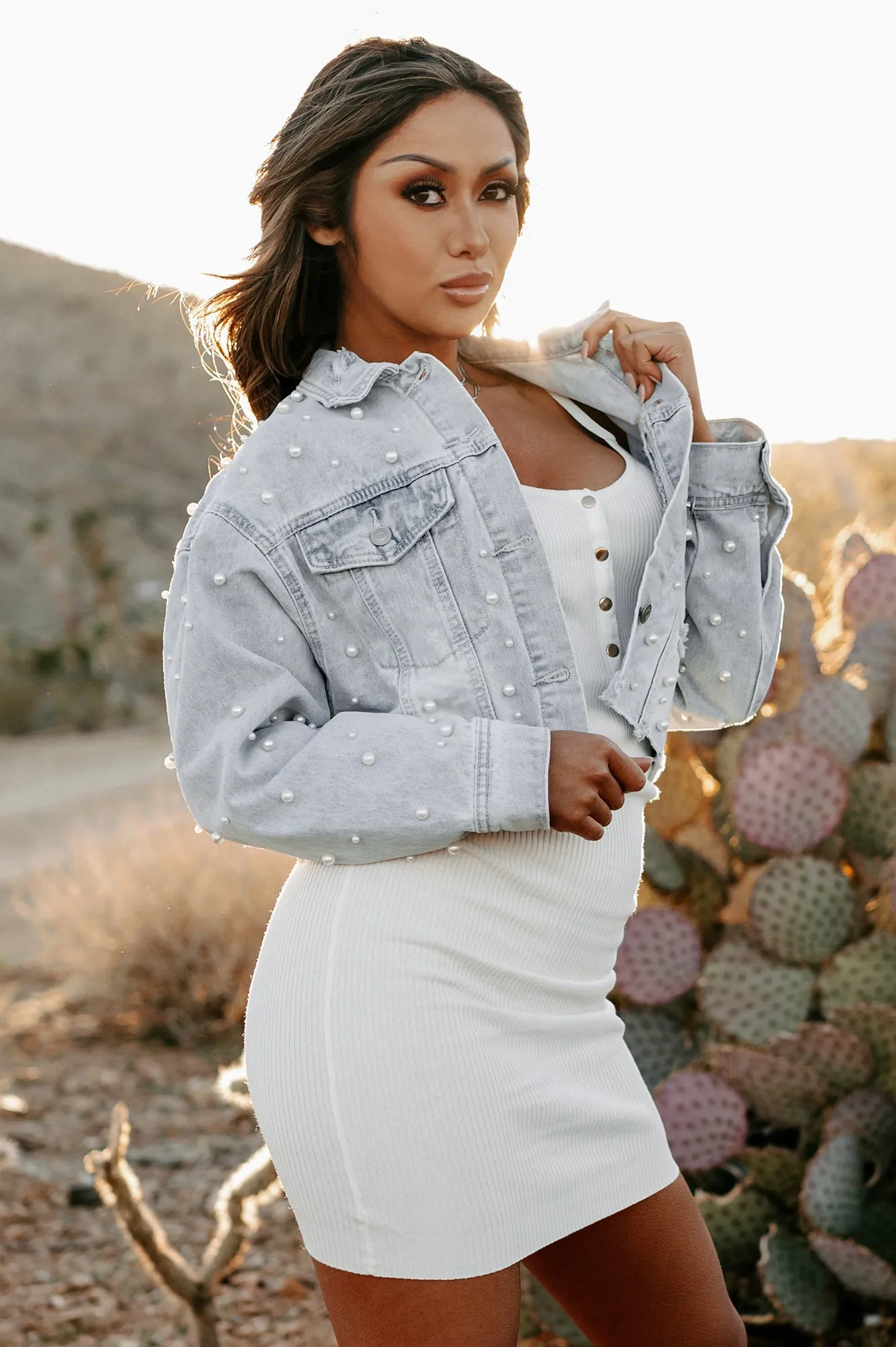 Pretty As A Pearl Pearl Embellished Cropped Denim Jacket (Light)