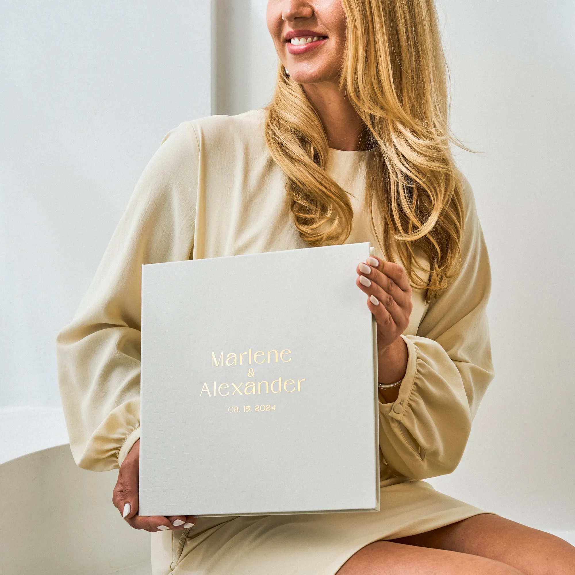 Silky White   Real Gold | Guest Book