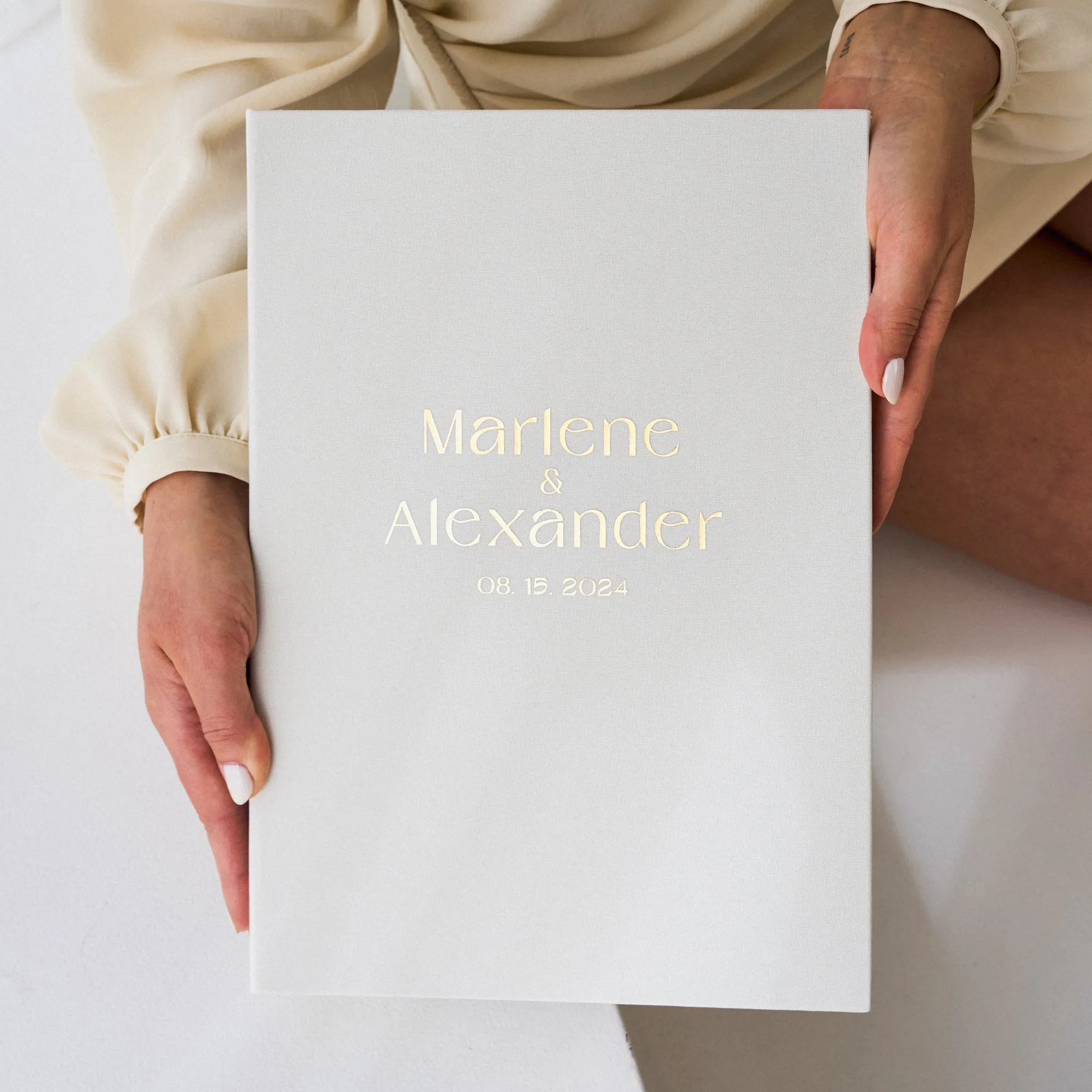Silky White   Real Gold | Guest Book