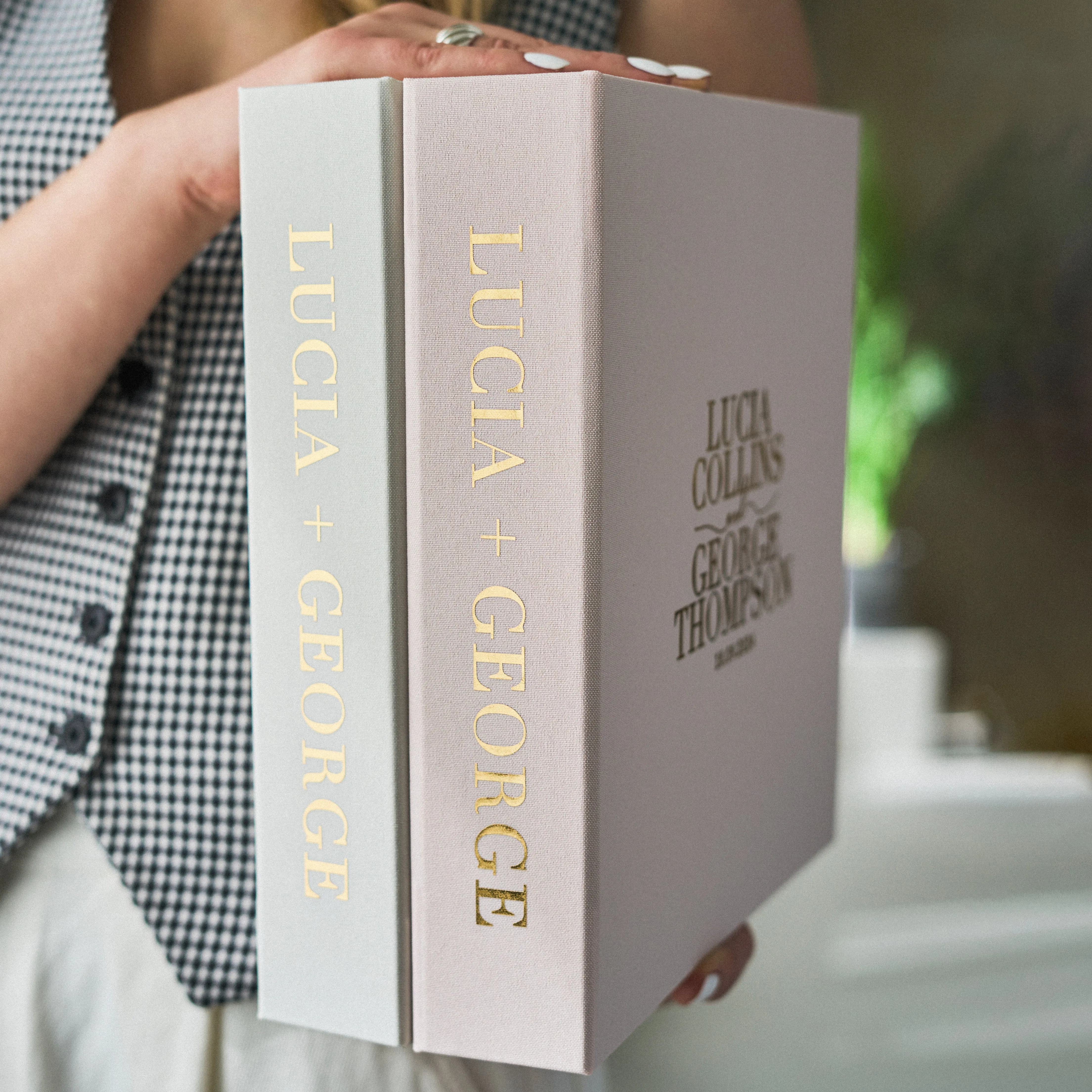 Silky White   Real Gold | Guest Book