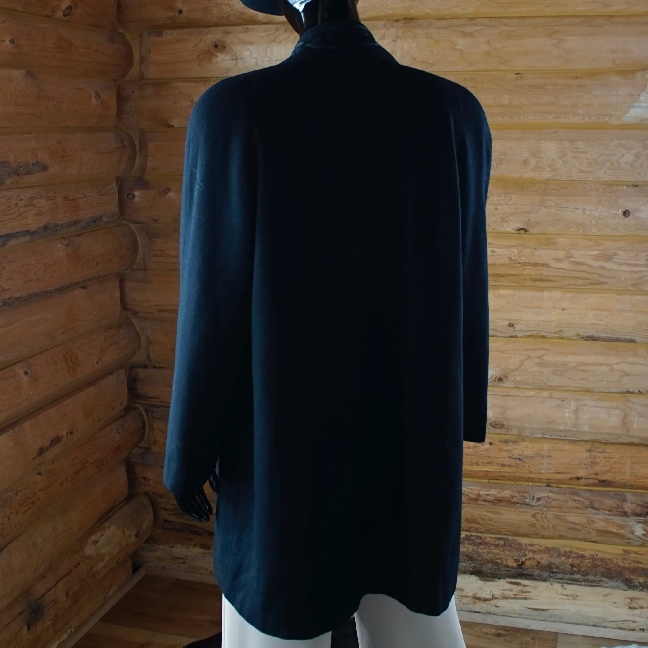 Vintage Alorna Wool Coat in Black 80's
